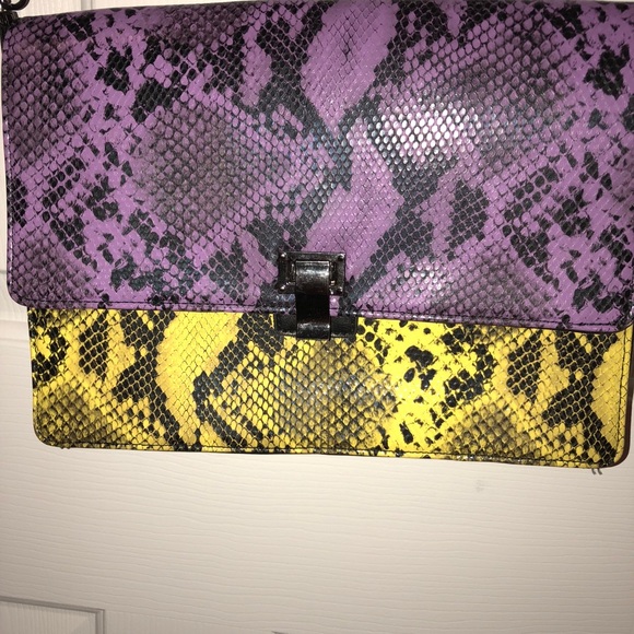 Crossbody purse - Picture 2 of 3